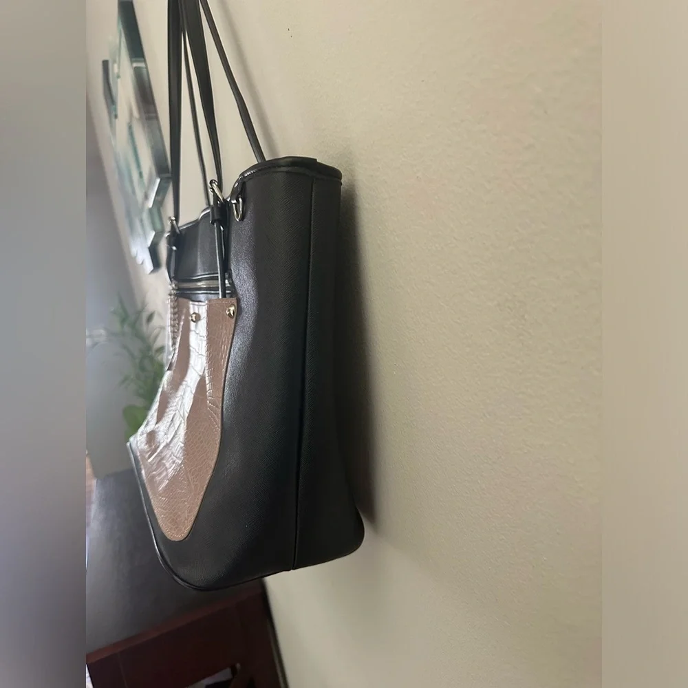 Aurielle Genuine leather large tote Bag - Picture 5 of 13